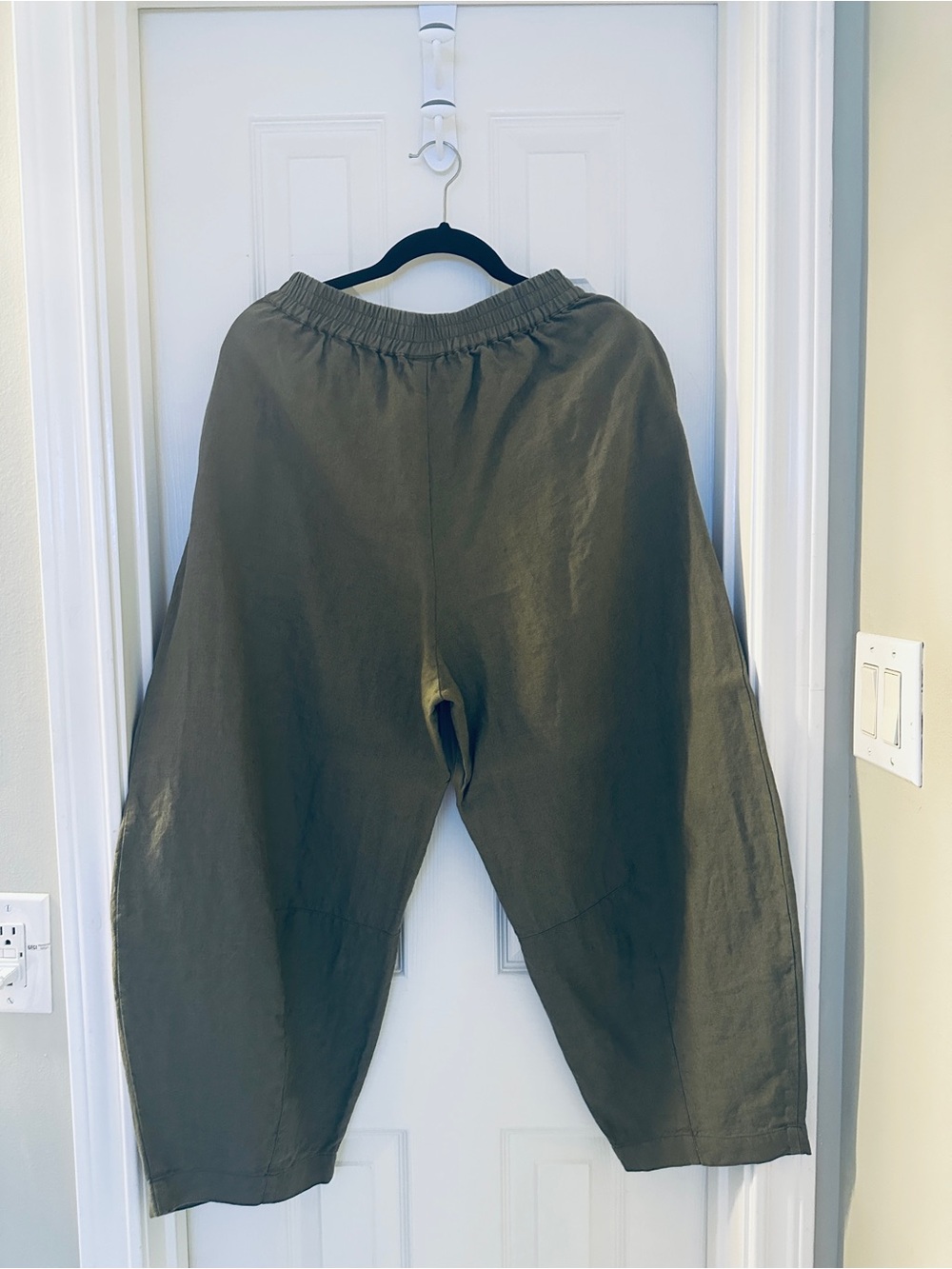 Beyond Nine Daisy linen barrel pants - Picture 5 of 5